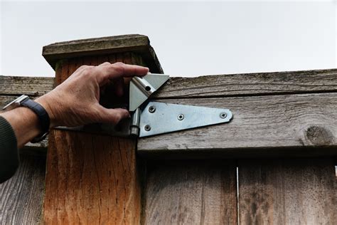 sagging gate brackets